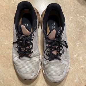 On Cloud Tennis Shoe